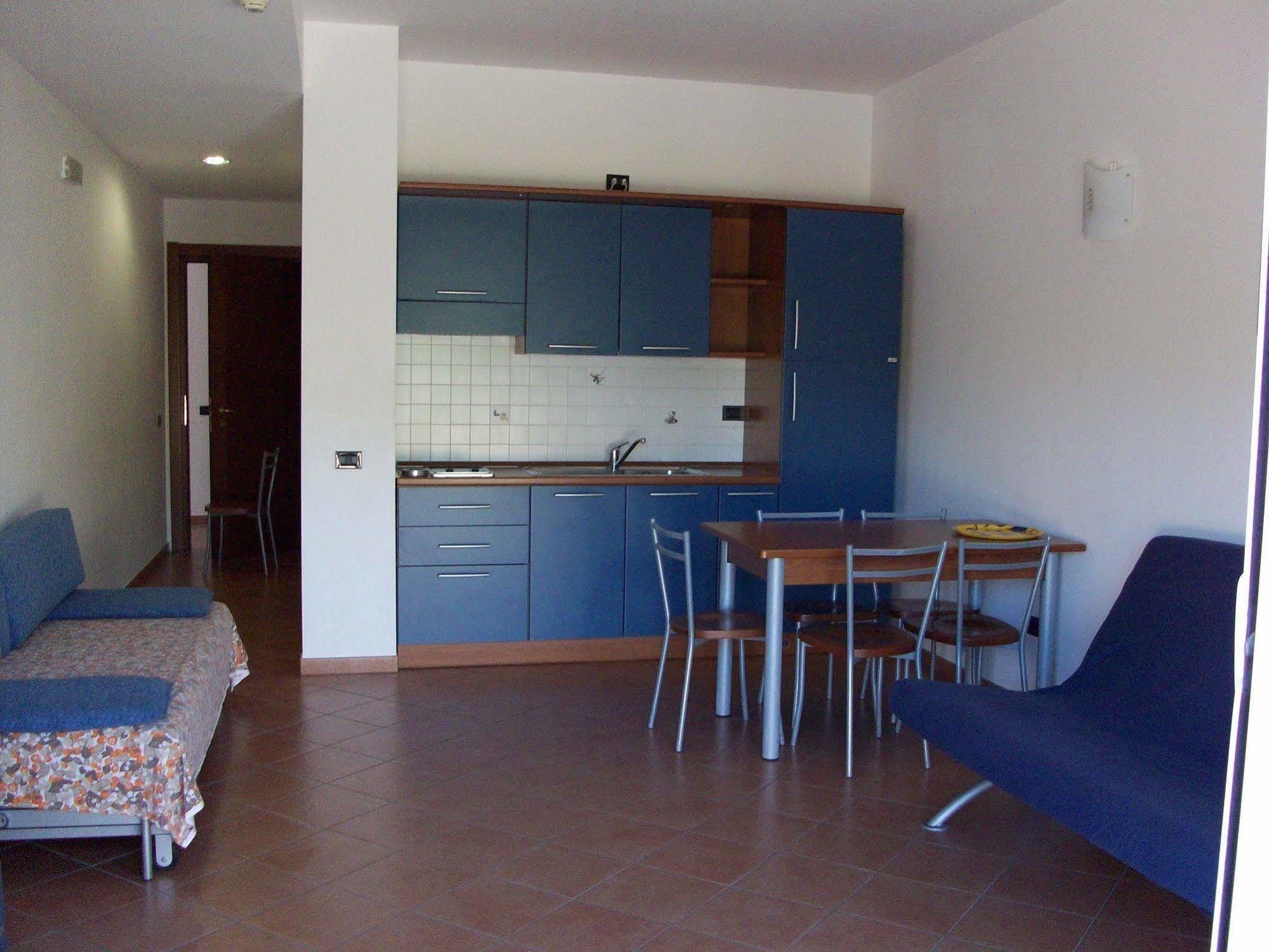 קסטלנטה מרינה Jonio Vacanze Residence מראה חיצוני תמונה